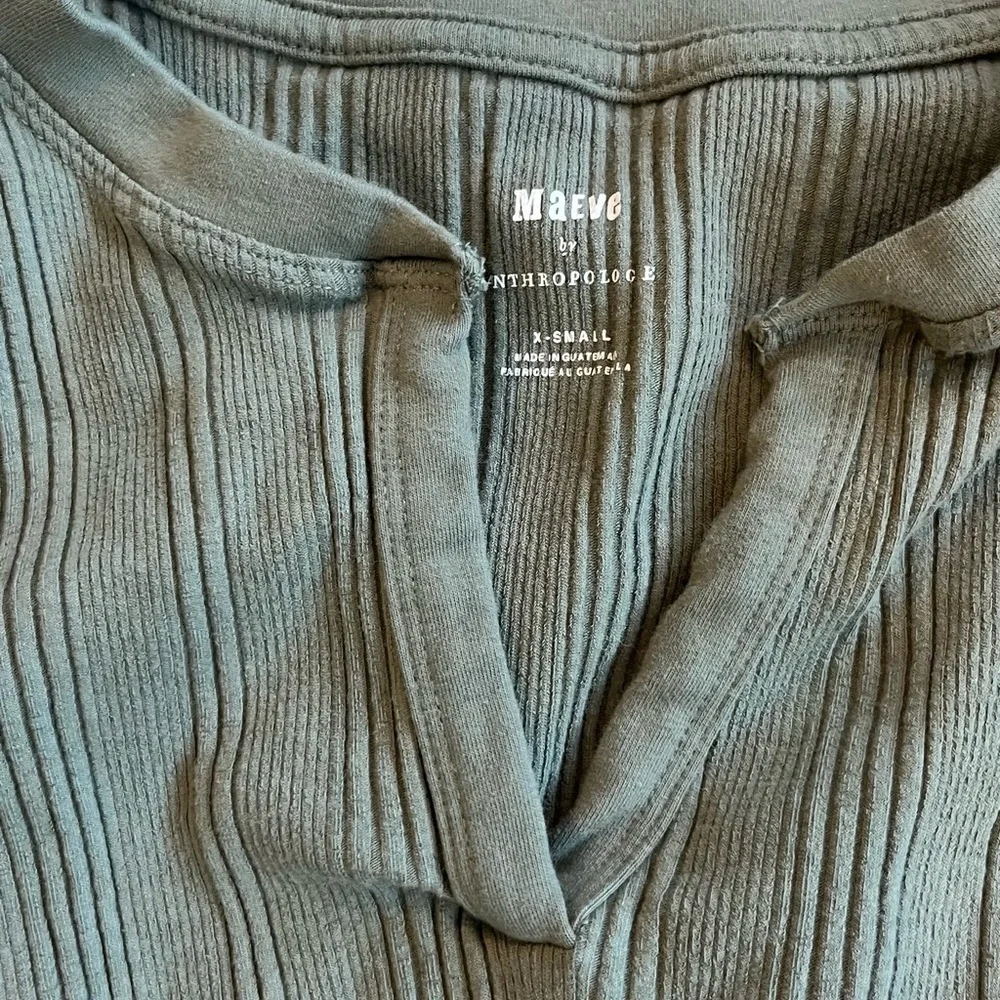 Maeve by Anthropologie long sleeve shirt - Picture 2 of 3